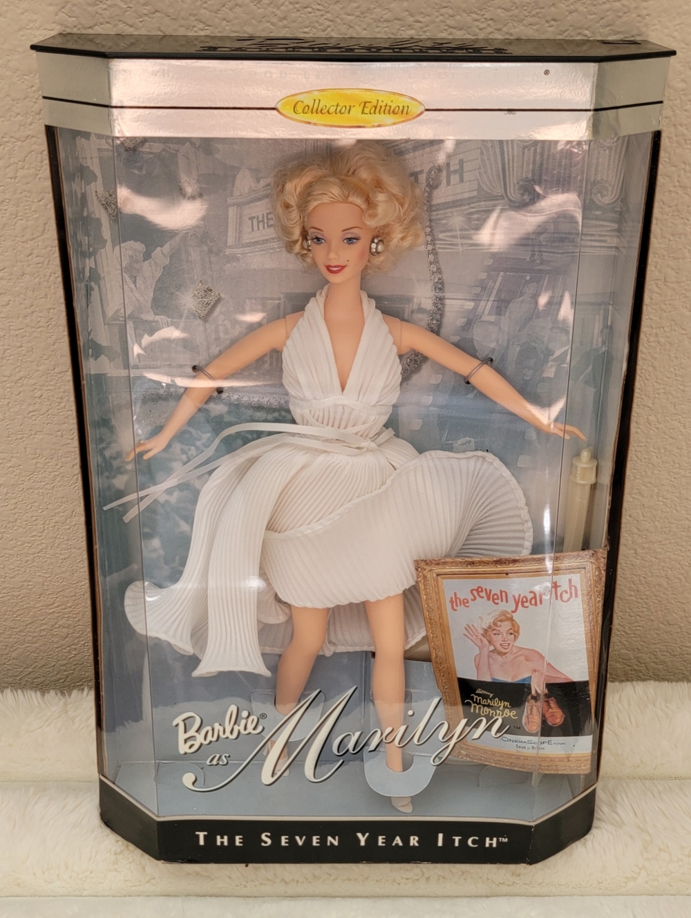 VTG NIB 1997 Barbie as MARILYN MONROE in The Seven Year Itch by Mattel 17155